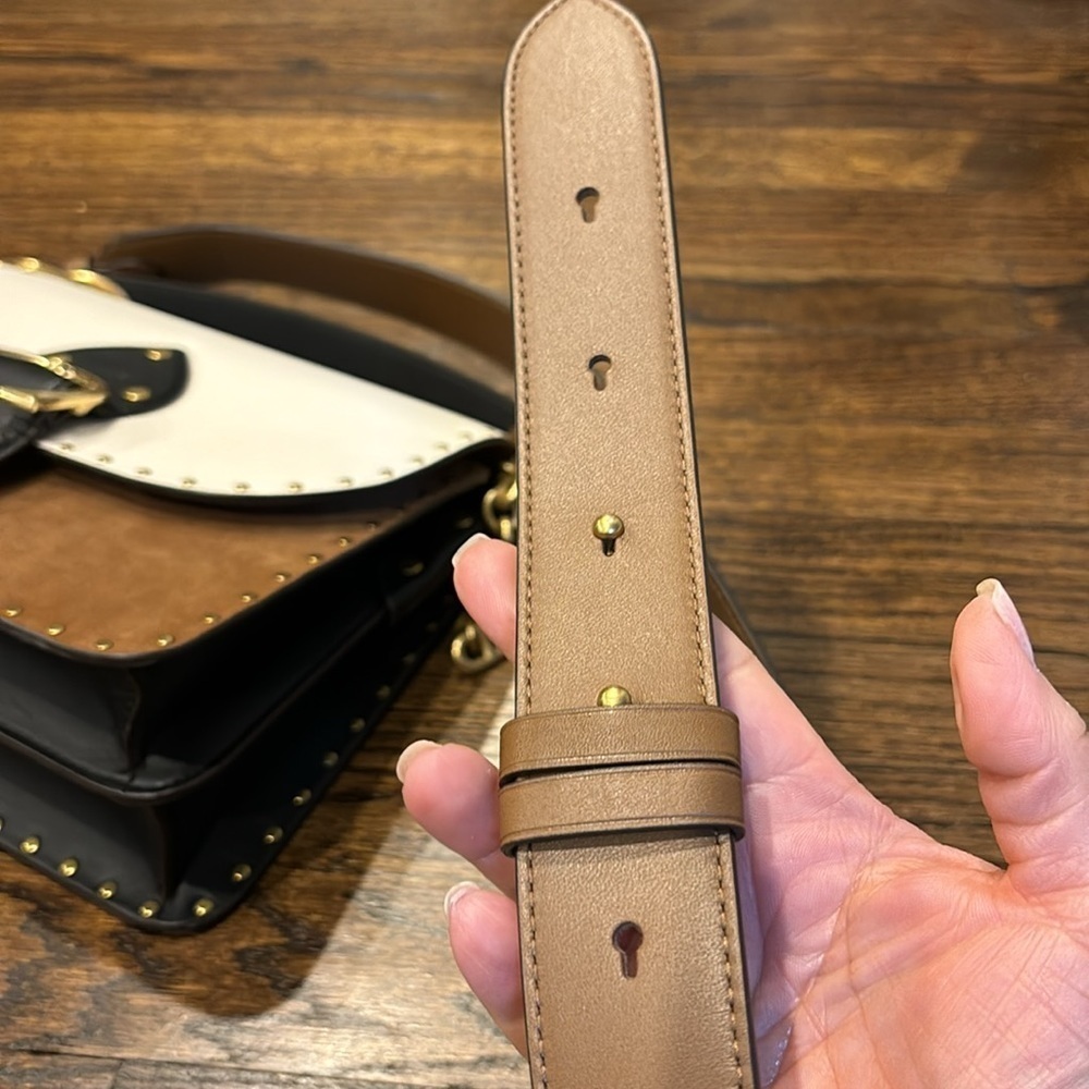 COACH Beat should bag with rivets - Picture 4 of 15